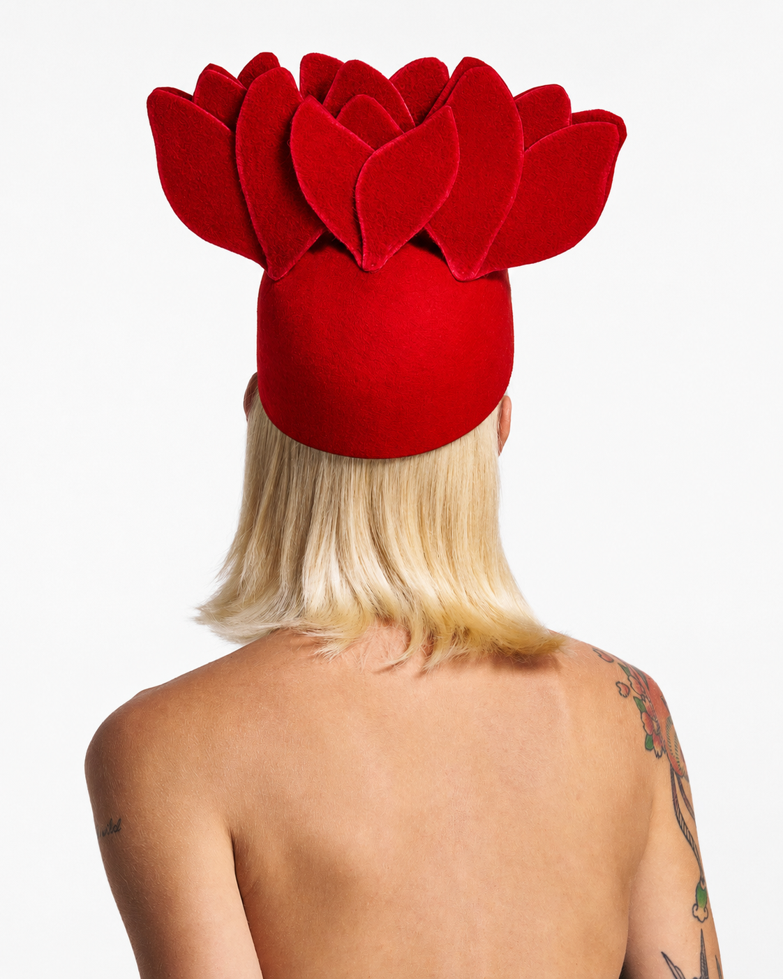 Tulip Crest Red Head Accessory