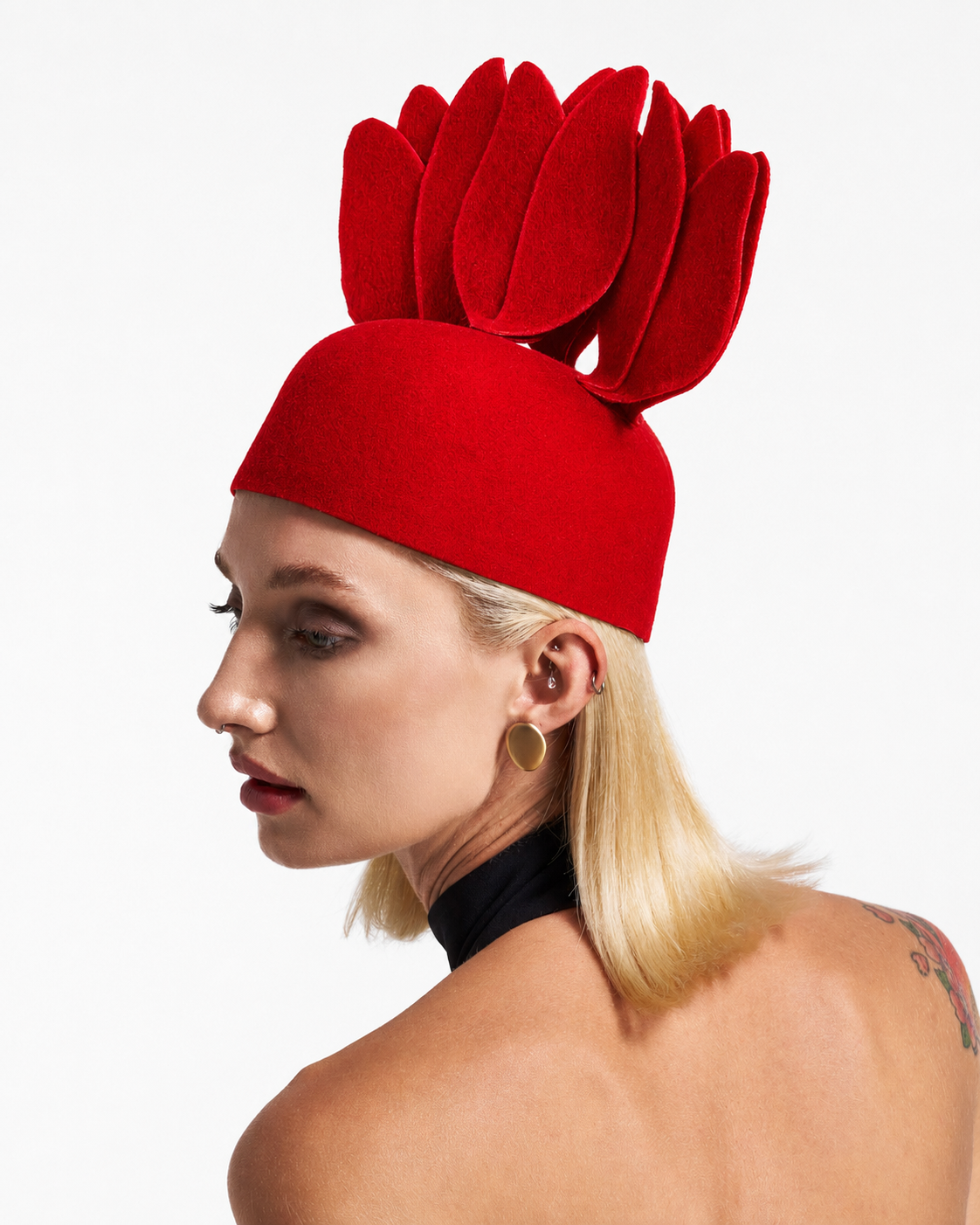 Tulip Crest Red Head Accessory